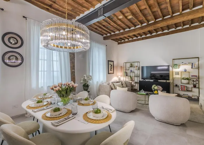 The Joia House * Lucca